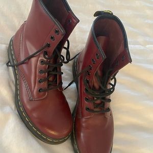 COPY - Original maroon doc Martin’s size 9.5